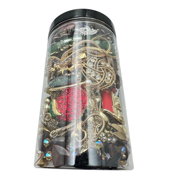 Mystery Jewelry Jar #1069 Wearable Quality Pieces 2lbs Necklace Bracelet Earring - Picture 1 of 4